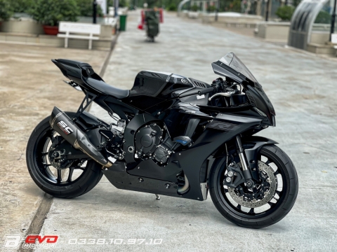 YAMAHA YZF-R1 2021 "CHIẾN BINH BÓNG TỐI" SIÊU CHẤT VỚI DÀN ĐỒ CHẤT CHƠI