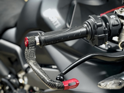 DUCATI STREETFIGHTER V4S VỪA ĐẬP THÙNG VỚI LOẠT OPTION CỰC KHỦNG 