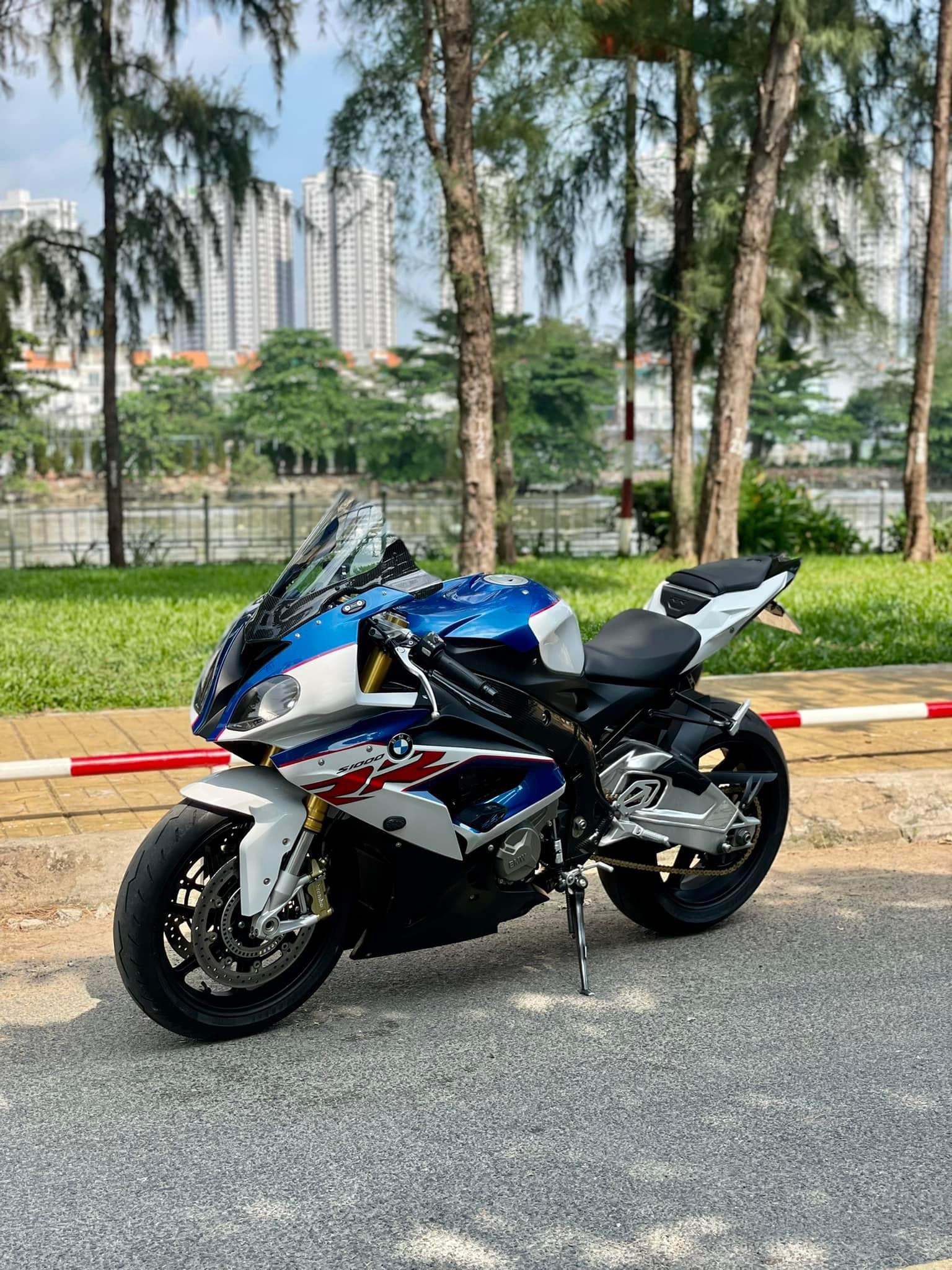 BMW S1000RR đăng kí lần đầu 2020 chính chủ HQCN